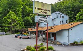 Smoketree Lodge Banner Elk